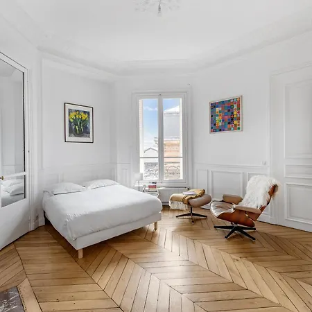 Apartment Veeve - Subtly Vintage