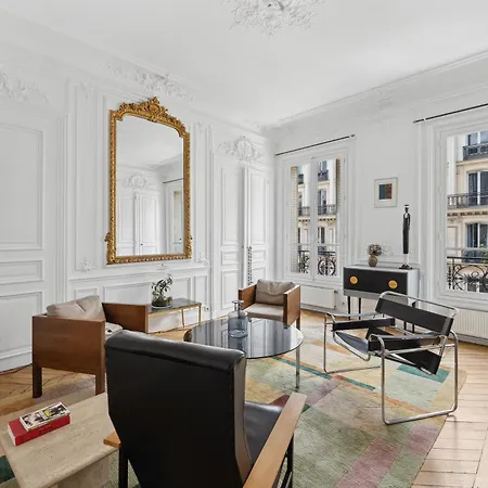 Veeve - Subtly Vintage Apartment Paris